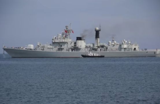 Trung Quốc điều thêm tàu chiến đến Campuchia