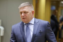 Thủ tướng Slovakia nguy kịch sau khi bị bắn